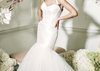 Prete, no spose scollacciate in chiesa