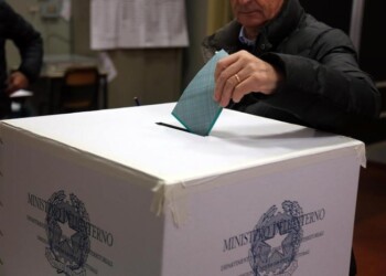 Regionali: insediati i seggi elettorali