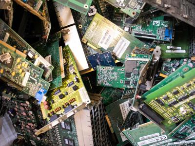 eWaste, nuove tecnologie per il recupero della plastica