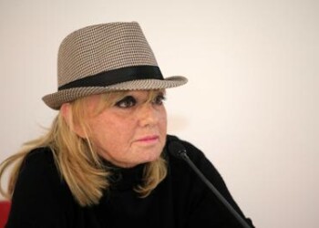 Rita Pavone: “A Sanremo per cantare non per fare politica” 