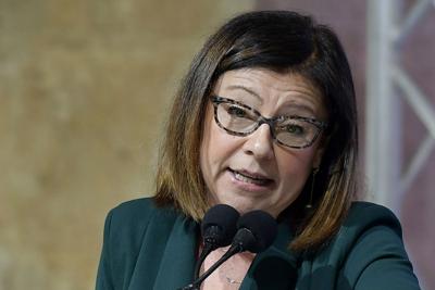 Sanremo, la ministra De Micheli contro Amadeus