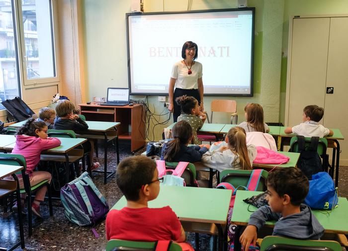 Scuola, da 10 gennaio iscrizioni online