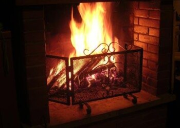 Smog: gas più ‘eco’ di pellet e legna, ma incentivi non premiano 