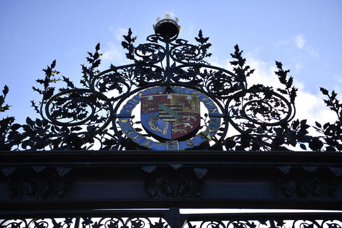 Summit su Harry e Meghan, Carlo rientra