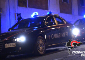 Tenta d’incendiare casa ex, arrestato