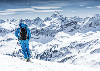 Dove andare a febbraio: 6 mete internazionali per gli amanti degli sci