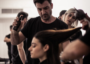 Toni Pellegrino alla Milan Fashion Week – Ha diretto il team #ART AND SCIENCE BY TONIPELLEGRINO nel backstage  dell’opening event