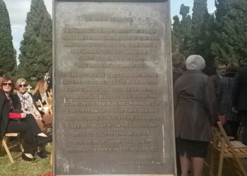 Bombe su Cagliari, il ricordo a teatro