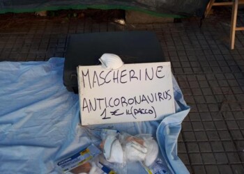 Cagliari, pacco mascherine a 1 euro