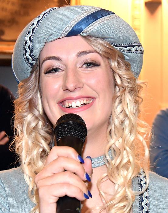 Carnevale, ha 25 anni Bela Monregaleisa