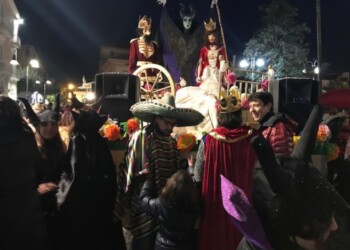 Carnevale Termoli,4 carri, 400 figuranti