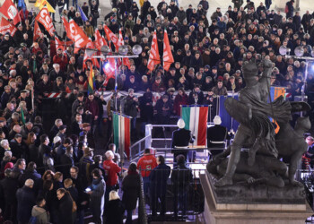 Centinaia in piazza a Torino contro l’antisemitismo