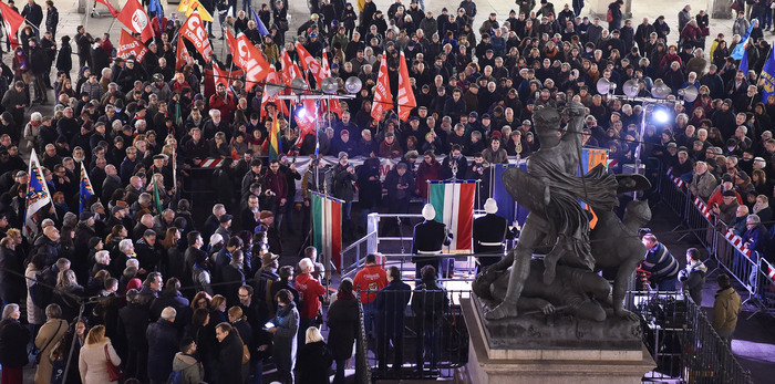 Centinaia in piazza a Torino contro l’antisemitismo