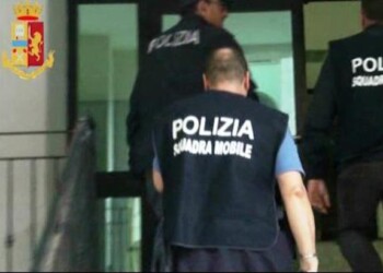 Condannato per rapine, estradato Italia