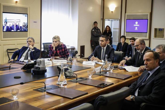 Coronavirus: Di Maio, niente allarmismo