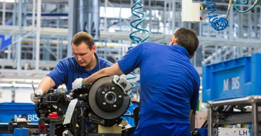 Coronavirus, imprese e sindacati: «Serve un grande piano di rilancio degli investimenti nel Paese»