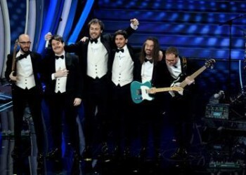 Coronavirus: Pinguini Tattici Nucleari annullano tour nei palazzetti 