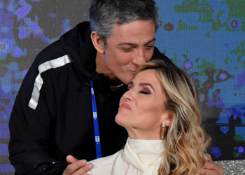 Fiorello, il trionfo e il futuro: “Ecco cosa farò”. E sfodera l’accento sardo rispondendo a Tiscali