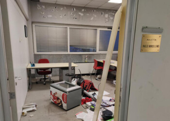 Foibe: tensioni in ateneo Torino, tre poliziotti feriti