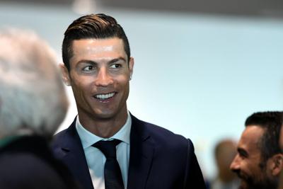 'Giallo' Ronaldo a Sanremo, rumors su prenotazioni e attesa dei fan