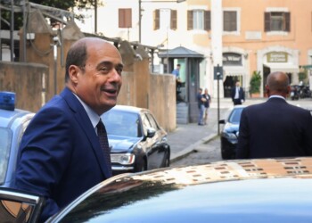 L’assurdo balletto sulla prescrizione dimostra che la priorità del Pd non è fermare Salvini, ma Renzi