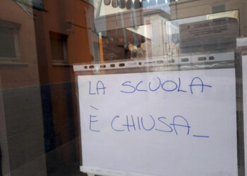 Marche, stop manifestazioni con pubblico