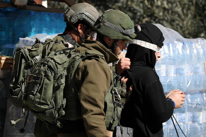 Netanyahu ad Abu Mazen, attacchi inutili