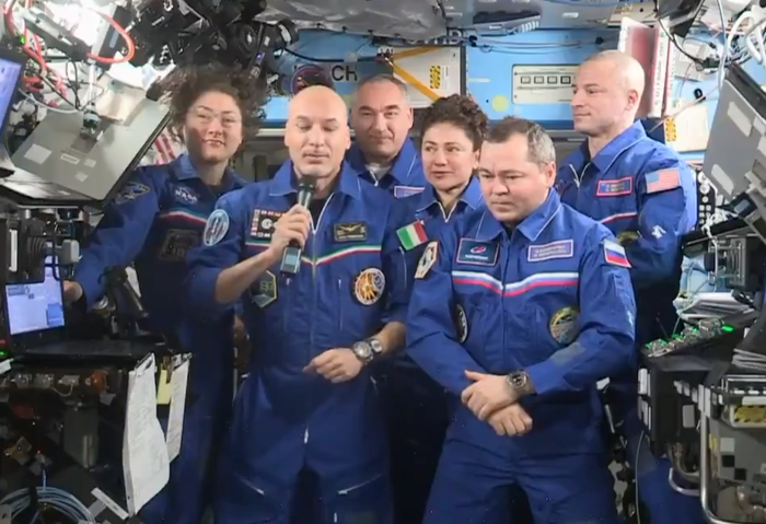 Parmitano commosso lascia il comando della Stazione Spaziale