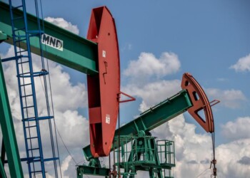 Petrolio: prezzo in calo a 47,89 dollari