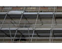 Su ponteggio per reddito cittadinanza