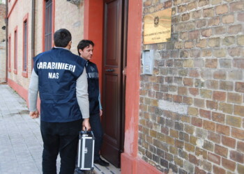 Posti all’Asl e esami “facili”, due arresti