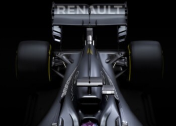 Renault F1 Team scalda i motori