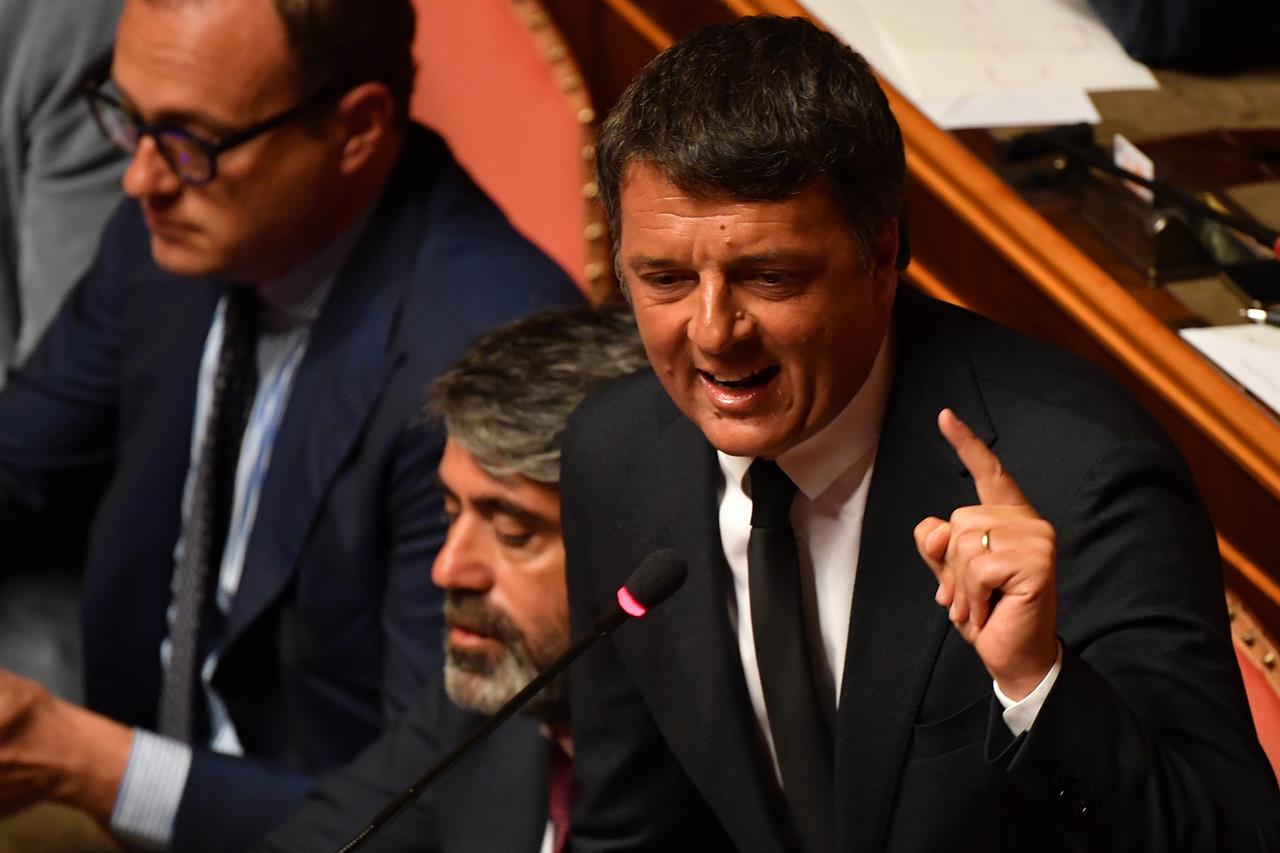 Renzi sfiducia Bonafede, il Pd non ci crede ma il governo è sotto scacco
