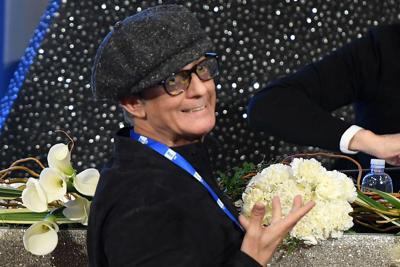 Sanremo, Fiorello a tutta gag 