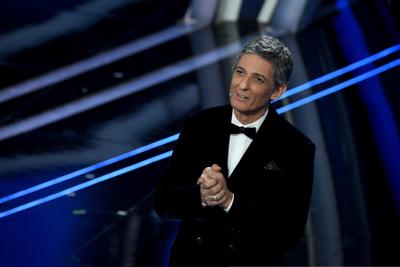 Sanremo, Fiorello: “Al prossimo Festival in gara da cantante” 