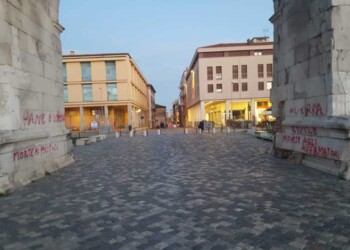Scritte sull’Arco di Augusto a Rimini
