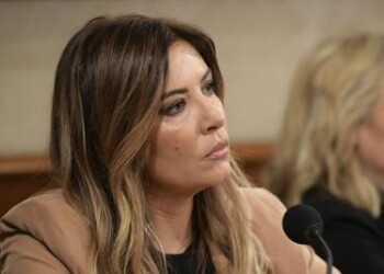 Selvaggia Lucarelli contro Adriano Panzironi  