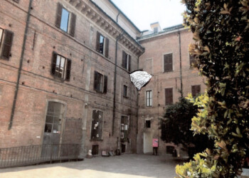 Tadashi Kawamata. Nests in Milan