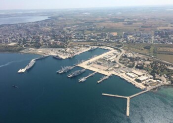 Tangenti per appalti Marina, 12 arresti