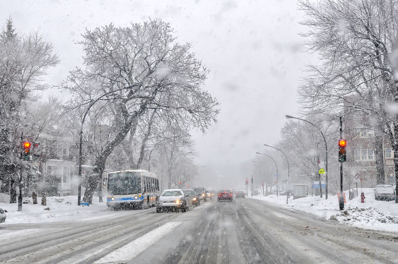 immagine 1 articolo tormenta di neve sul canada orientale mezzo metro di neve fresca in quebec