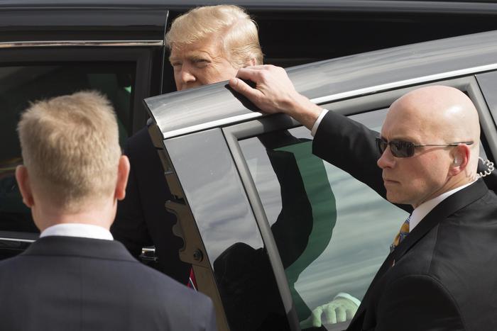 Trump fa giro della pista di Daytona