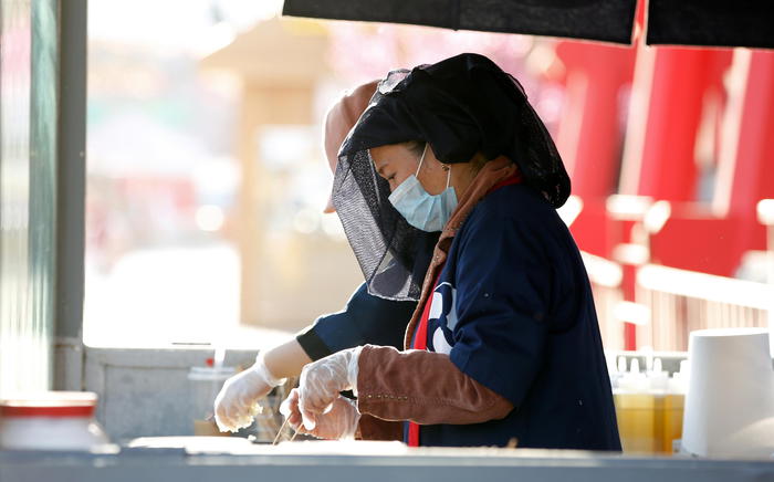 Ue chiede a membri mascherine per Cina