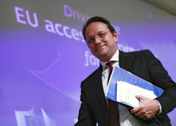 Ue: Varhelyi visiterà Serbia e Montenegro