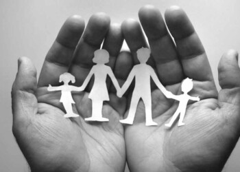 “Sbracciandoci. Ma, non vorremmo arrivare a metterci a dorso nudo”