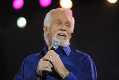 Addio a Kenny Rogers, leggenda del country 