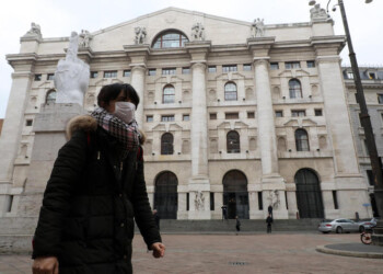 Borsa: Milano apre in rialzo (+1%)