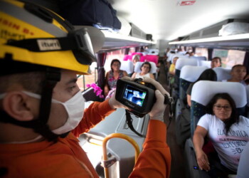 Brasile, stop ingresso europei e asiatici