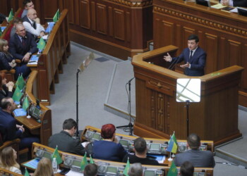 Cade governo ucraino. Zelensky, ‘errori’