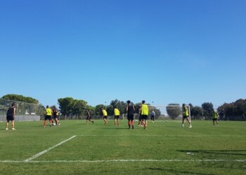 Calcio: Bari, a porte chiuse è surreale