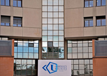 Coronavirus, dimessi primi 2 pazienti a Ancona